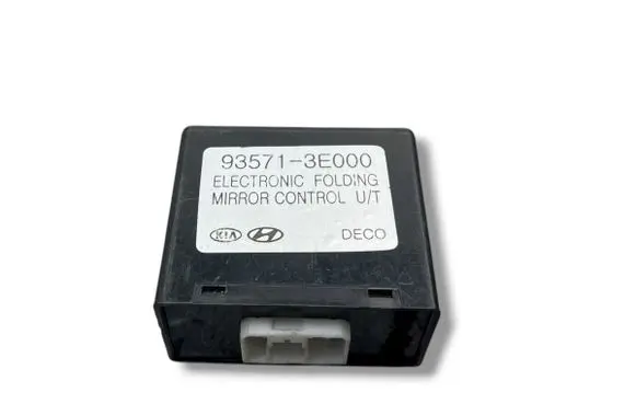 KIA Sorento Wing mirror control module 935713E000