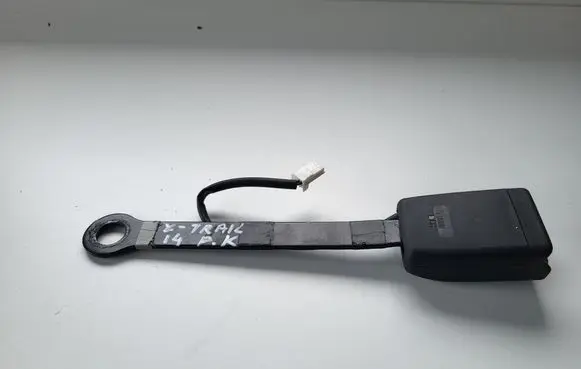 Nissan X-Trail T32 Front seatbelt buckle