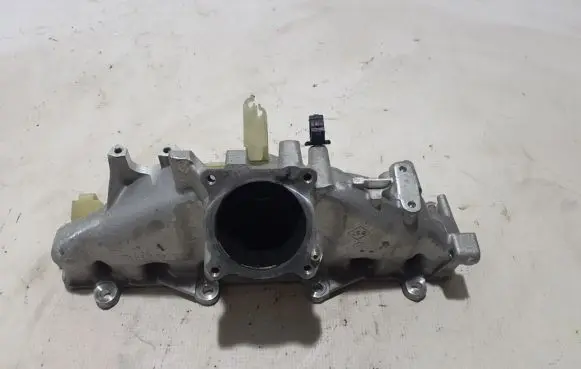 Renault Master III Intake manifold 140035154R