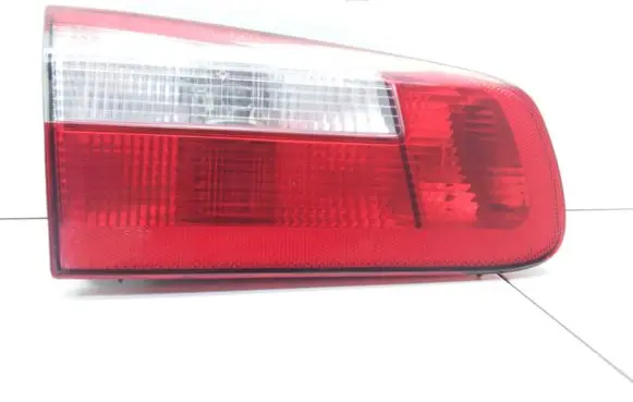 Tailgate rear/tail lights