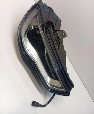Audi A3 S3 8V Headlight/headlamp 8V0941006 01074022AF 1EL01074022