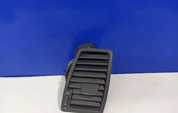 Volvo XC90 Dashboard air vent grill cover trim 3409399