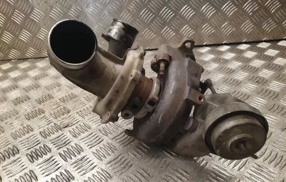 Toyota Avensis T250 Turbo E1151V4