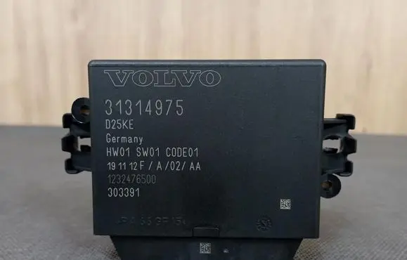 Volvo V40 Cross country Parking PDC control unit/module 31314975