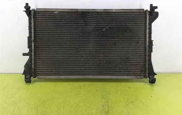 Ford Focus Coolant radiator