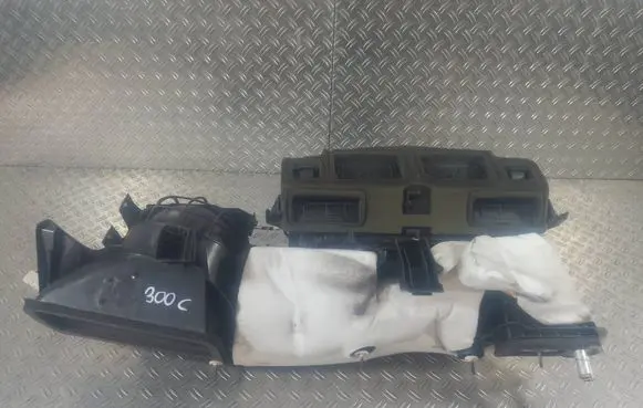Chrysler 300 - 300C Interior heater climate box assembly 05061587AA G005669 011506