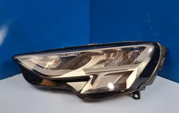 Audi A3 8Y Headlight/headlamp 8Y0941011 90193975