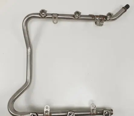 Mercedes-Benz S W220 Fuel main line pipe A1120700595