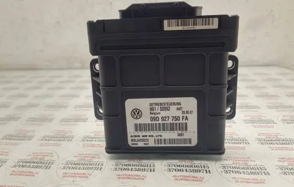Volkswagen Touareg I Gearbox control unit/module 09D927750FA