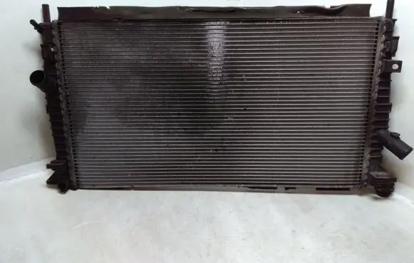 Ford Focus Coolant radiator 25APR2006 3M5H8005TL