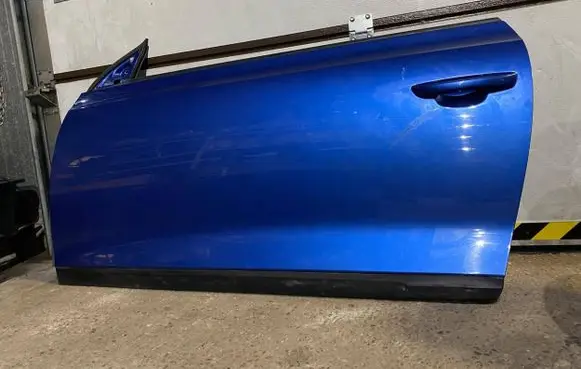 Volkswagen Scirocco Door (2 Door Coupe) 1K8831311 1K8831607C