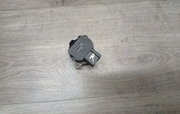 Volvo S60 Ignition lock contact 8645228