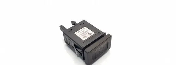 Volkswagen PASSAT B5 Windscreen/window heater switch 3B0959621C