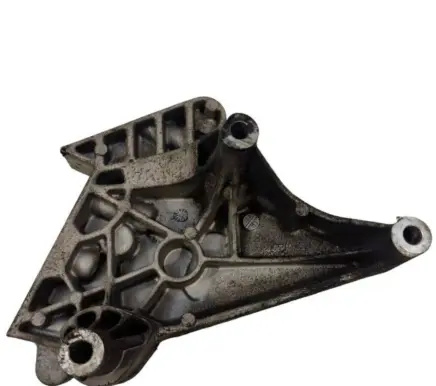 Volkswagen Touran I Engine mounting bracket 06F199207Q
