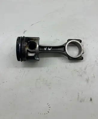 Volkswagen Crafter Piston with connecting rod