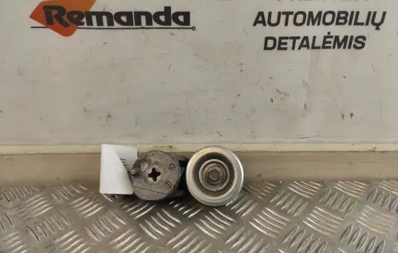 Toyota RAV 4 (XA40) Timing belt tensioner 3FD270574