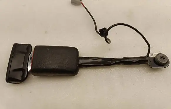 Chrysler Pacifica Front seatbelt 7ET051X9AA