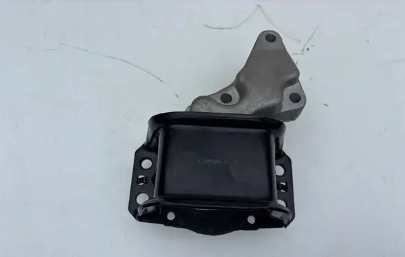 Citroen C4 I Picasso Engine mount vacuum valve 389668629