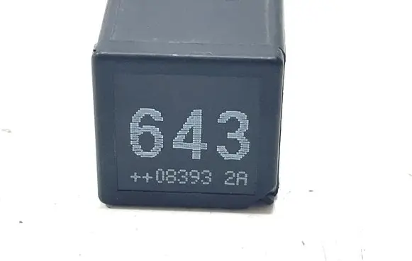 Volkswagen Golf VI Other relay 8K0951253 V23136B6X72