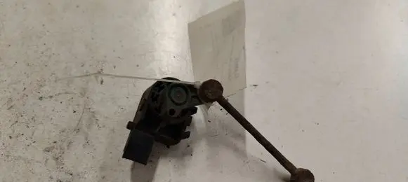 Headlight/headlamp level sensor