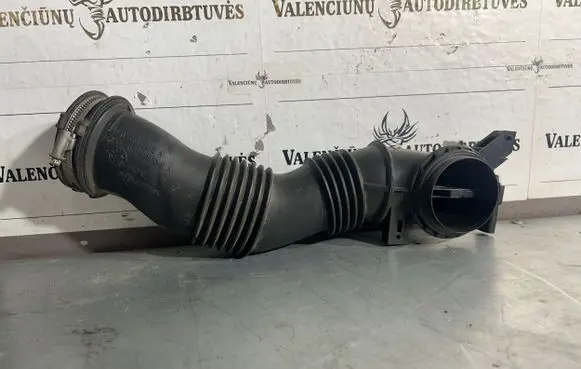 Ford Kuga II Air intake duct part AV6112B624B P4D7C
