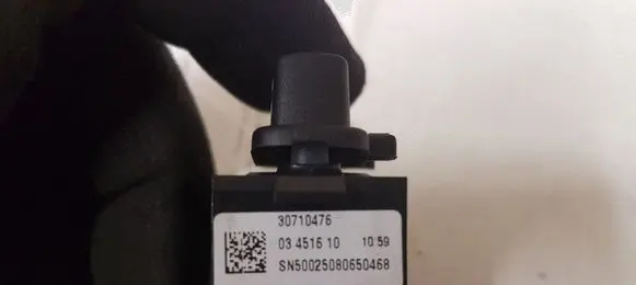 Volvo V70 Central locking switch button 30710476