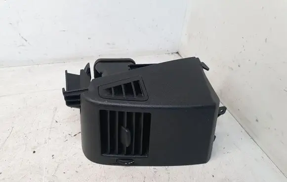 Mercedes-Benz Sprinter W901 W902 W903 W904 Dashboard side air vent grill/cover trim A9068300554