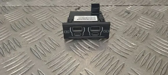 Ram 1500 DT USB socket connector P68487349AB
