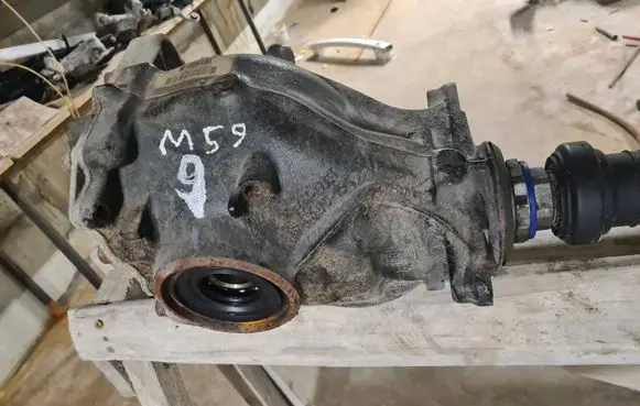 BMW X5 F15 Rear differential 7636996