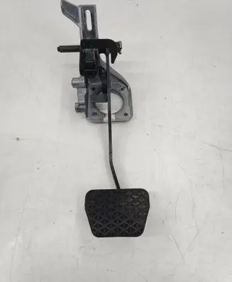 BMW X3 E83 Brake pedal 3331164