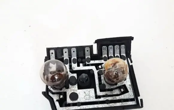Audi 80 90 S2 B4 Tail light bulb cover holder