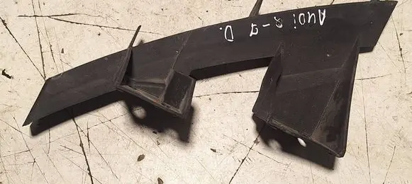 Audi Q7 4L Front bumper mounting bracket 4L0807334