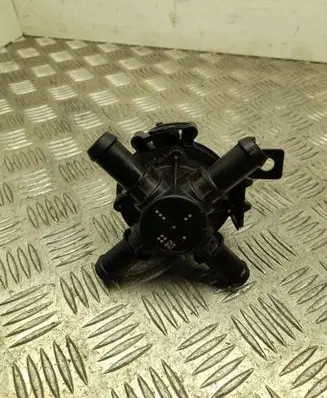 Ford Mustang Mach-E Webasto circulation pump for autonomous heater LU5A8C508AE