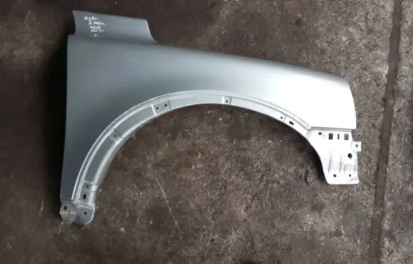 Volvo XC90 Fender