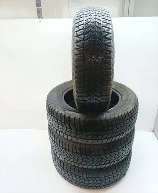 Skoda Octavia Mk1 (1U) R15 winter tire 