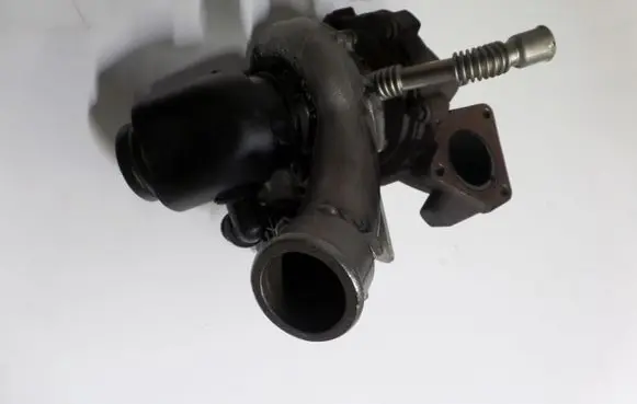 Audi A6 S6 C6 4F Turbo 059145721E