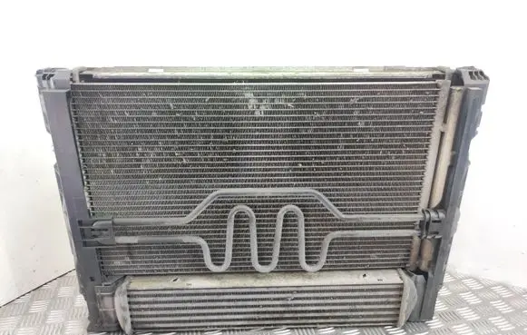 BMW 3 E90 E91 Radiator set 781024304 9206296 79878802