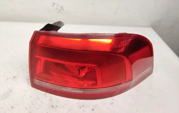 Volkswagen PASSAT B7 Rear/tail lights 3AF945096C