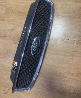 Ford C-MAX I Front bumper upper radiator grill 3M51R8200 3M51R8200A 3M51R8138