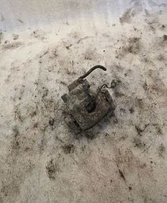 BMW 5 E34 Rear brake caliper