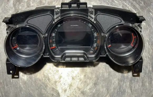 Citroen C5 Speedometer (instrument cluster) 9805316280