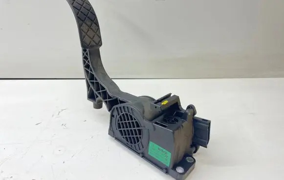 Volkswagen Polo IV 9N3 Accelerator throttle pedal 0280755063