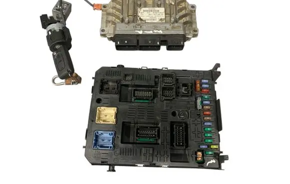Peugeot 308 SW Engine ECU kit and lock set 9663548180 6964050800 9664059080