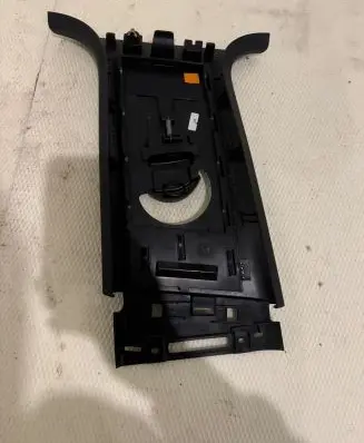 Peugeot 3008 II (B) pillar trim (top) 9833349477 9833348977