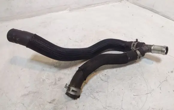 Nissan Qashqai+2 Engine coolant pipe/hose