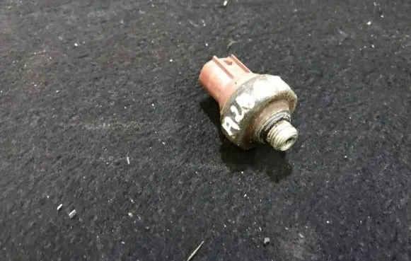 Mitsubishi Galant Air conditioning (A/C) pressure sensor 