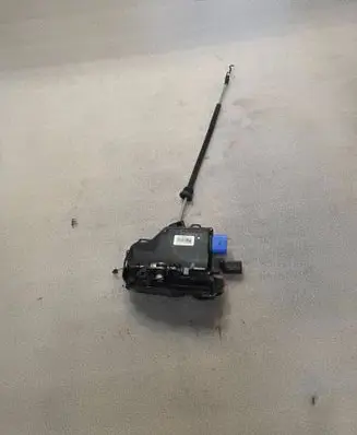 Volkswagen Phaeton Front door lock 3D1837016AD E840298010A