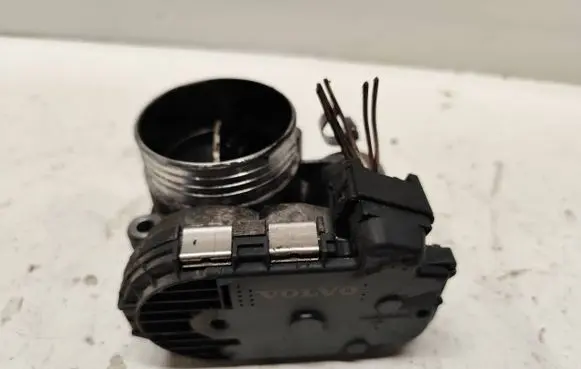 Volvo XC90 Throttle valve 8692720 06W056 0281002701