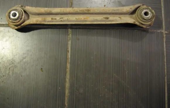 Mercedes-Benz 190 W201 Rear upper control arm/wishbone