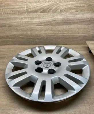 Opel Antara R16 wheel hub/cap/trim 4806755